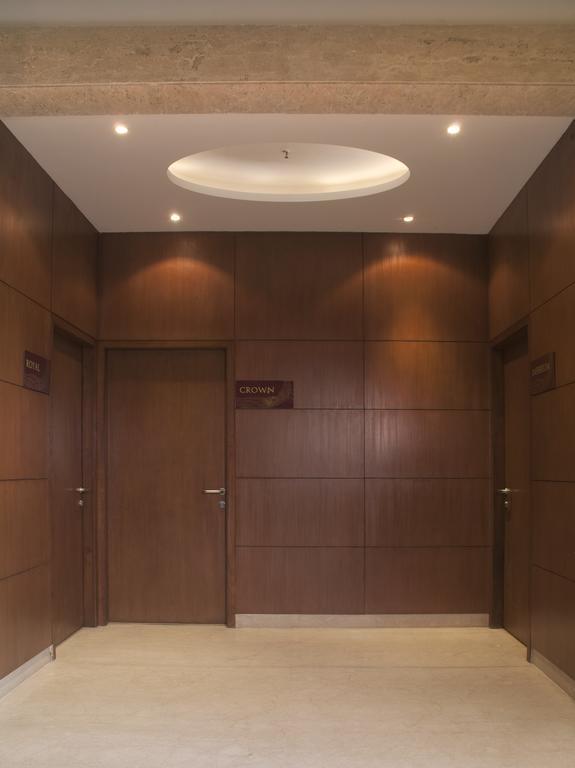 Savoy Suites Велика Нойда Екстер'єр фото