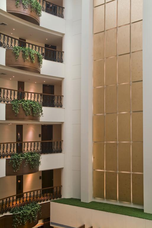 Savoy Suites Велика Нойда Екстер'єр фото