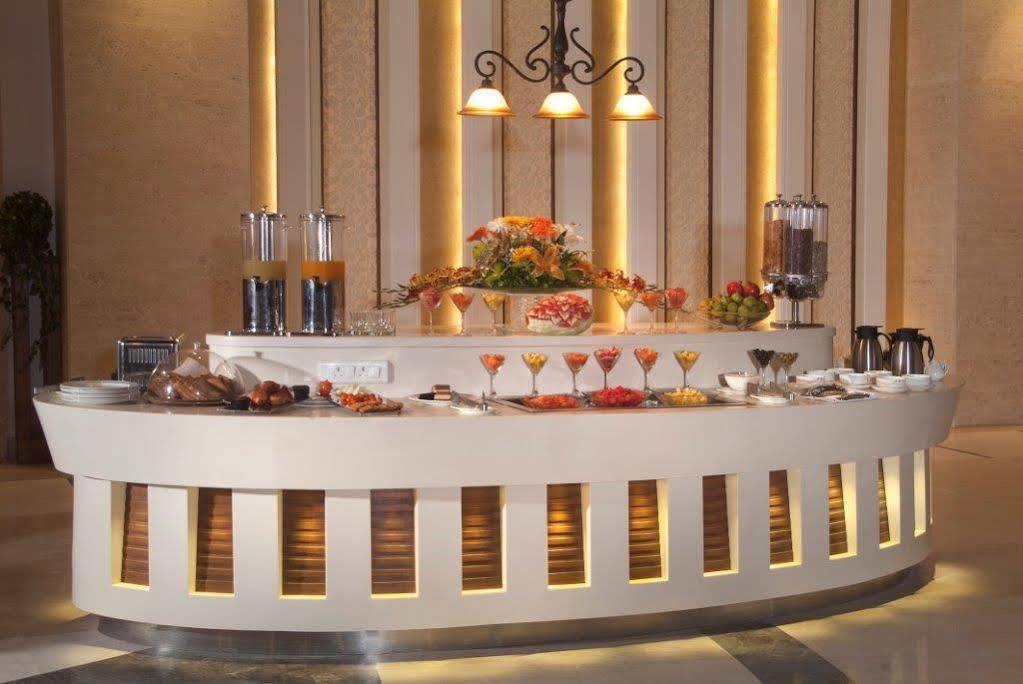 Savoy Suites Велика Нойда Екстер'єр фото